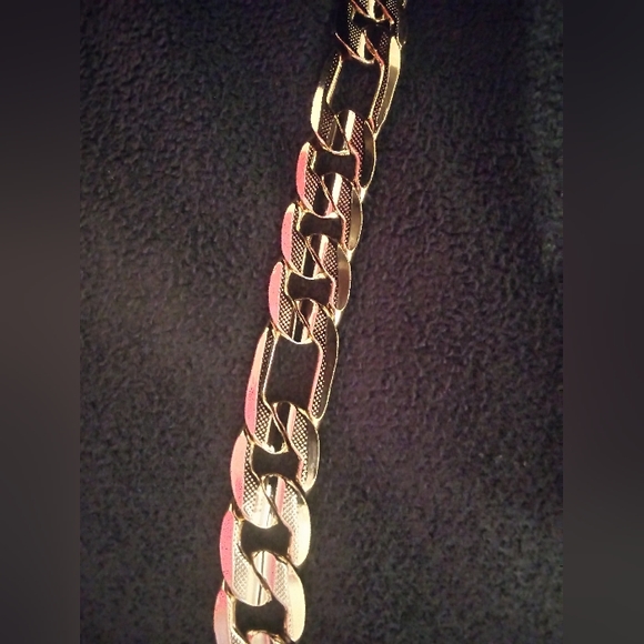 8" 14k Gold Men's Figaro Bracelet - Picture 2 of 8